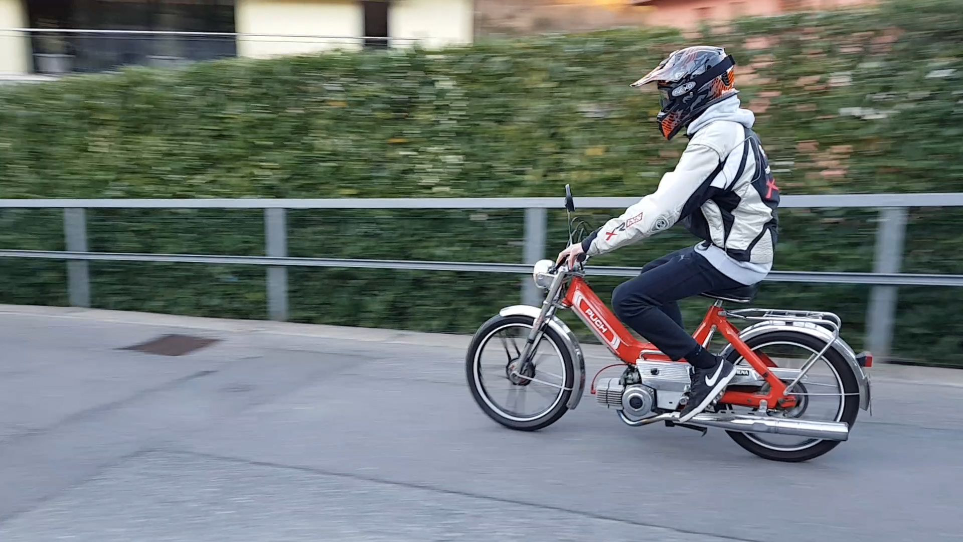 motorino e-bike bicicletta elettrica
